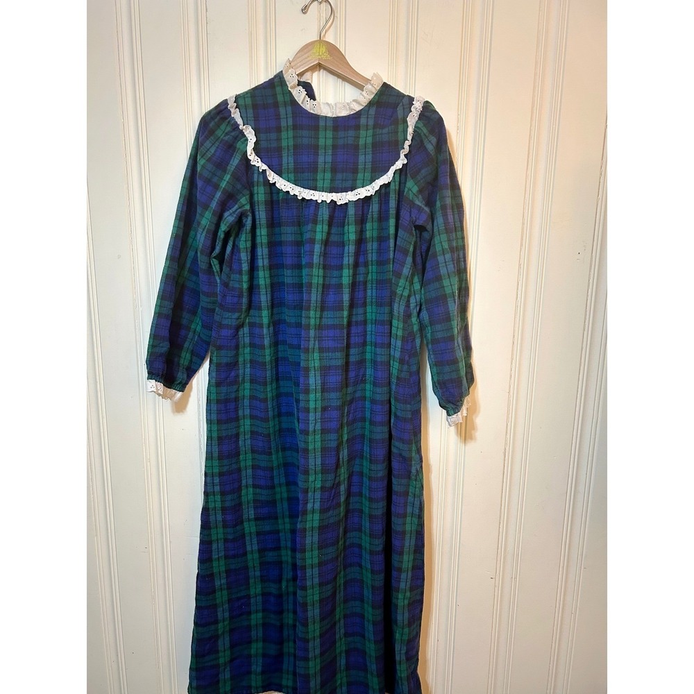Vintage LL Bean Lanz of Salzburg M Plaid Flannel Nightgown Lace Eyelet Prairie